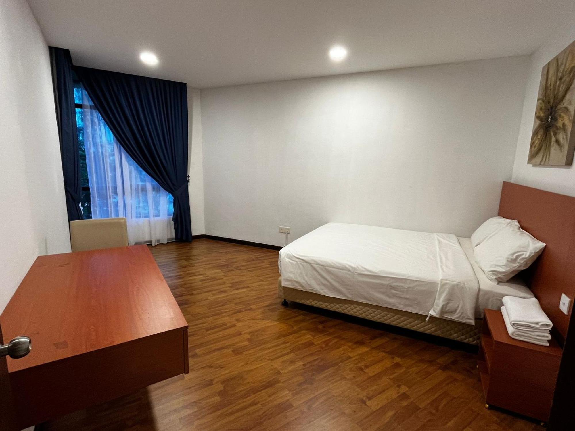 Holiday Homes At Samsuria Resort Kampung Sungai Ular Bagian luar foto