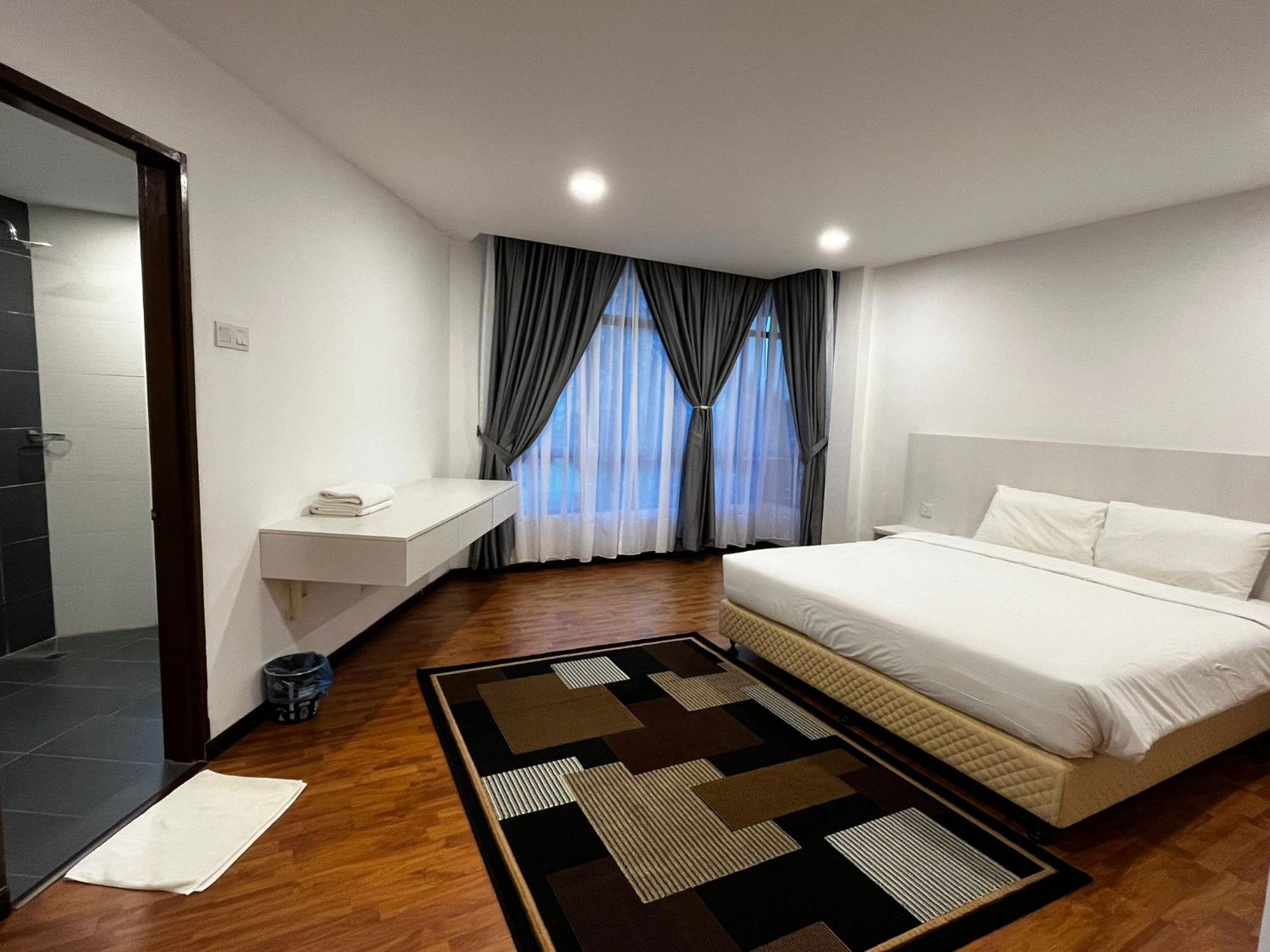 Holiday Homes At Samsuria Resort Kampung Sungai Ular Bagian luar foto