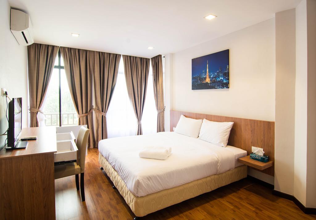 Holiday Homes At Samsuria Resort Kampung Sungai Ular Bagian luar foto